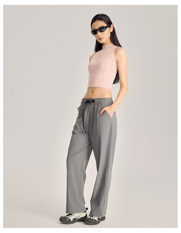 Stand collar sports bra